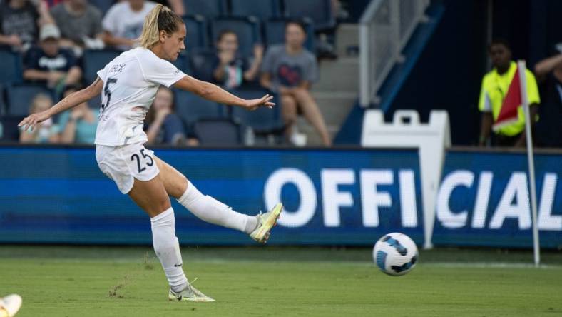 Aug 28, 2022; Kansas City, Kansas, USA; North Carolina Courage midfielder Meredith Speck (25) handles the ball against the Kansas City Current at Children's Mercy Park. Mandatory Credit: Amy Kontras-USA TODAY Sports