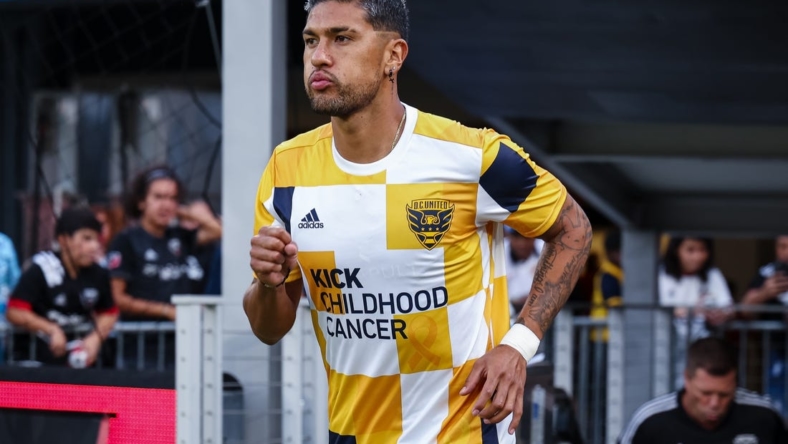 Sep 4, 2022; Washington, District of Columbia, USA; D.C. United defender Tony Alfaro (93) takes the pitch while wearing a MLS Kick Childhood Cancer jersey before the match against the Colorado Rapids before the match at Audi Field. Mandatory Credit: Scott Taetsch-USA TODAY Sports