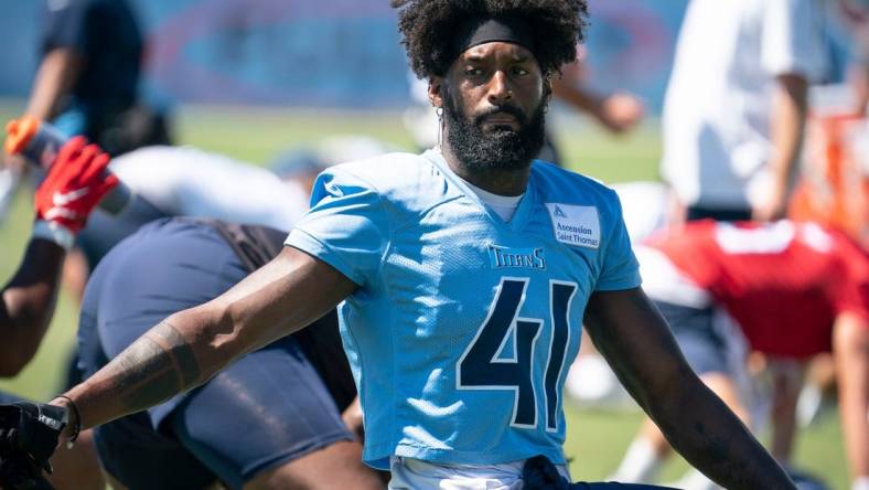 Tennessee Titans linebacker Zach Cunningham (41) warms up during practice at Ascension Saint Thomas Sports Park Thursday, Sept. 8, 2022, in Nashville, Tenn.

Nas 0908 Titans 003