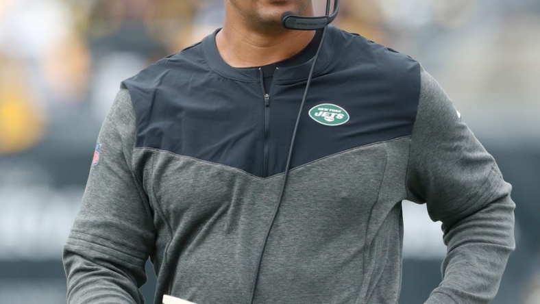 Oct 2, 2022; Pittsburgh, Pennsylvania, USA;  New York Jets wide receivers coach Miles Austin on the sidelines against the Pittsburgh Steelers during the second quarter at Acrisure Stadium. Mandatory Credit: Charles LeClaire-USA TODAY Sports