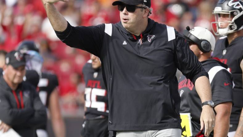 Oct 9, 2022; Tampa, Florida, USA; Atlanta Falcons head coach Arthur Smith against the Tampa Bay Buccaneers during the second half at Raymond James Stadium. Mandatory Credit: Kim Klement-USA TODAY Sports