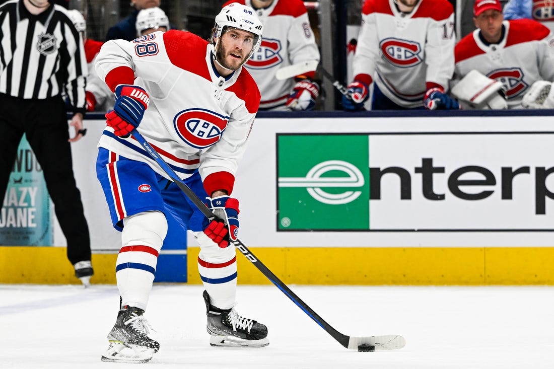 Nov 17, 2022; Columbus, Ohio, USA; Montreal Canadiens left wing Mike Hoffman (68) in the second period against the Columbus Blue Jackets at Nationwide Arena. Mandatory Credit: Gaelen Morse-USA TODAY Sports