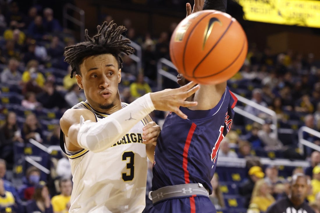 Nov 23, 2022; Ann Arbor, Michigan, USA;  Michigan Wolverines guard Jaelin Llewellyn (3) passes in the first half against the Jackson State Tigers at Crisler Center. Mandatory Credit: Rick Osentoski-USA TODAY Sports