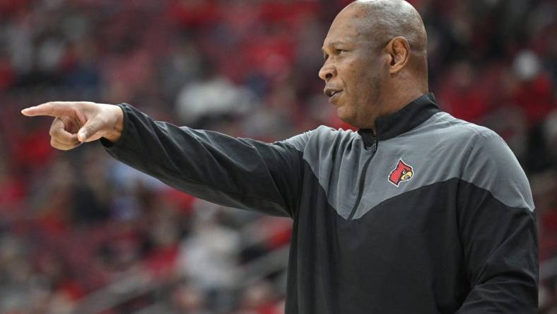 Dec 14, 2022; Louisville, Kentucky, USA;  Louisville Cardinals head coach Kenny Payne calls out instructions during the first half against the Western Kentucky Hilltoppers at KFC Yum! Center. Mandatory Credit: Jamie Rhodes-USA TODAY Sports