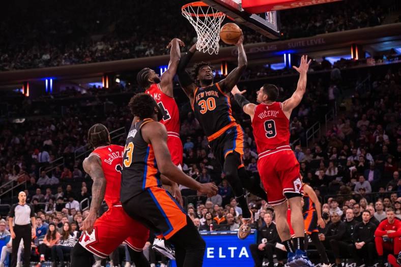 Dec 23, 2022; New York, New York, USA; New York Knicks forward Julius Randle (30) drives to the basket against the Chicago Bulls during the first quarter at Madison Square Garden. Mandatory Credit: John Jones-USA TODAY Sports