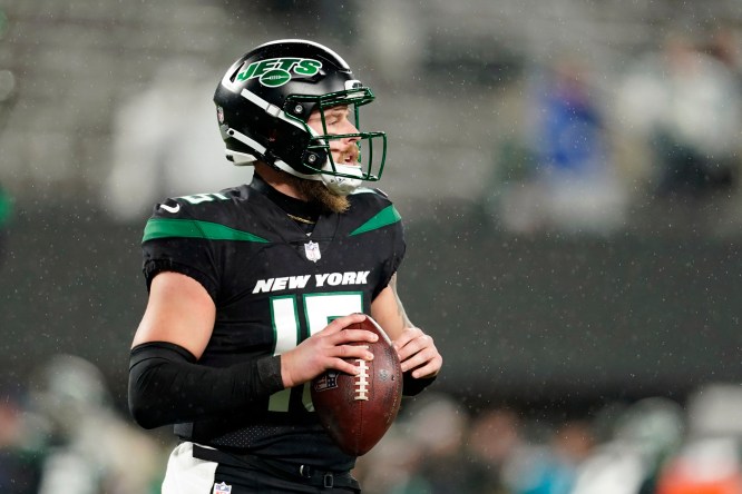 Jets QB Zach Wilson Benched Against Jaguars