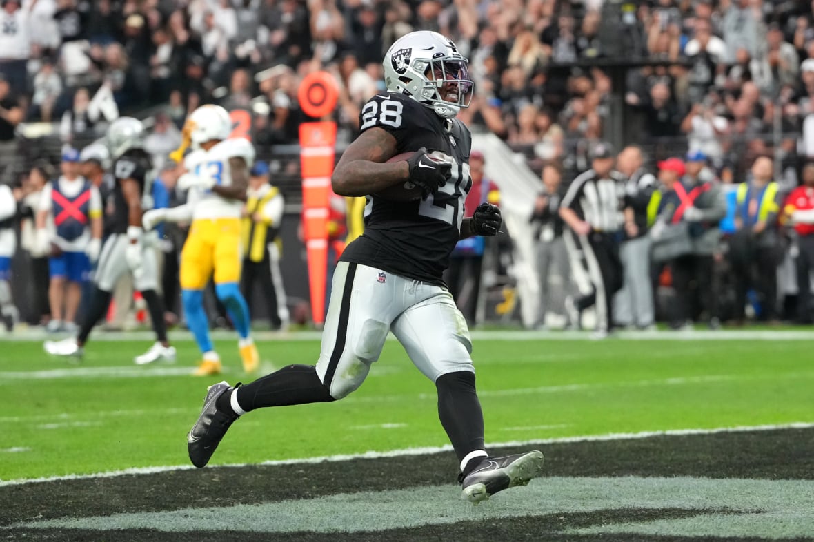 5 takeaways from Las Vegas Raiders' victory over the Los Angeles Chargers