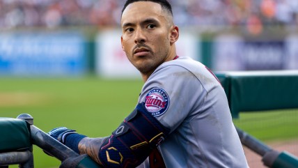 New York Mets deal with Carlos Correa in jeopardy due to concerns about his leg
