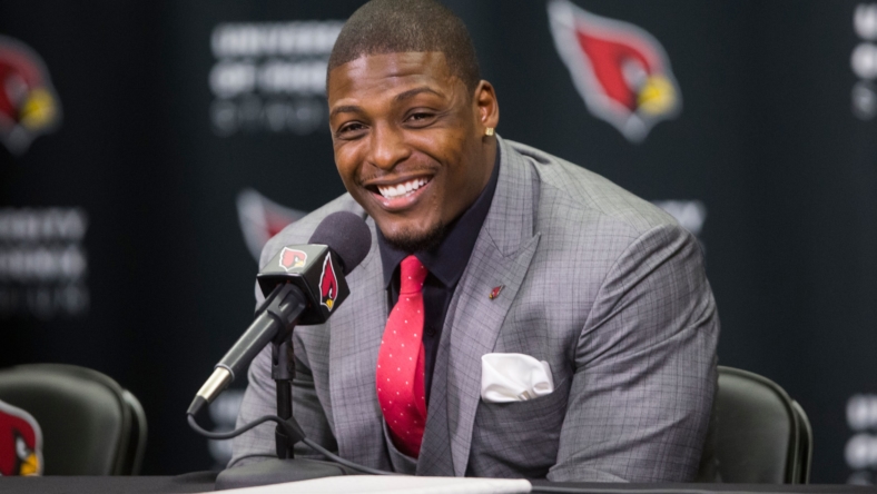 arizona cardinals hire adrian wilson as general manager