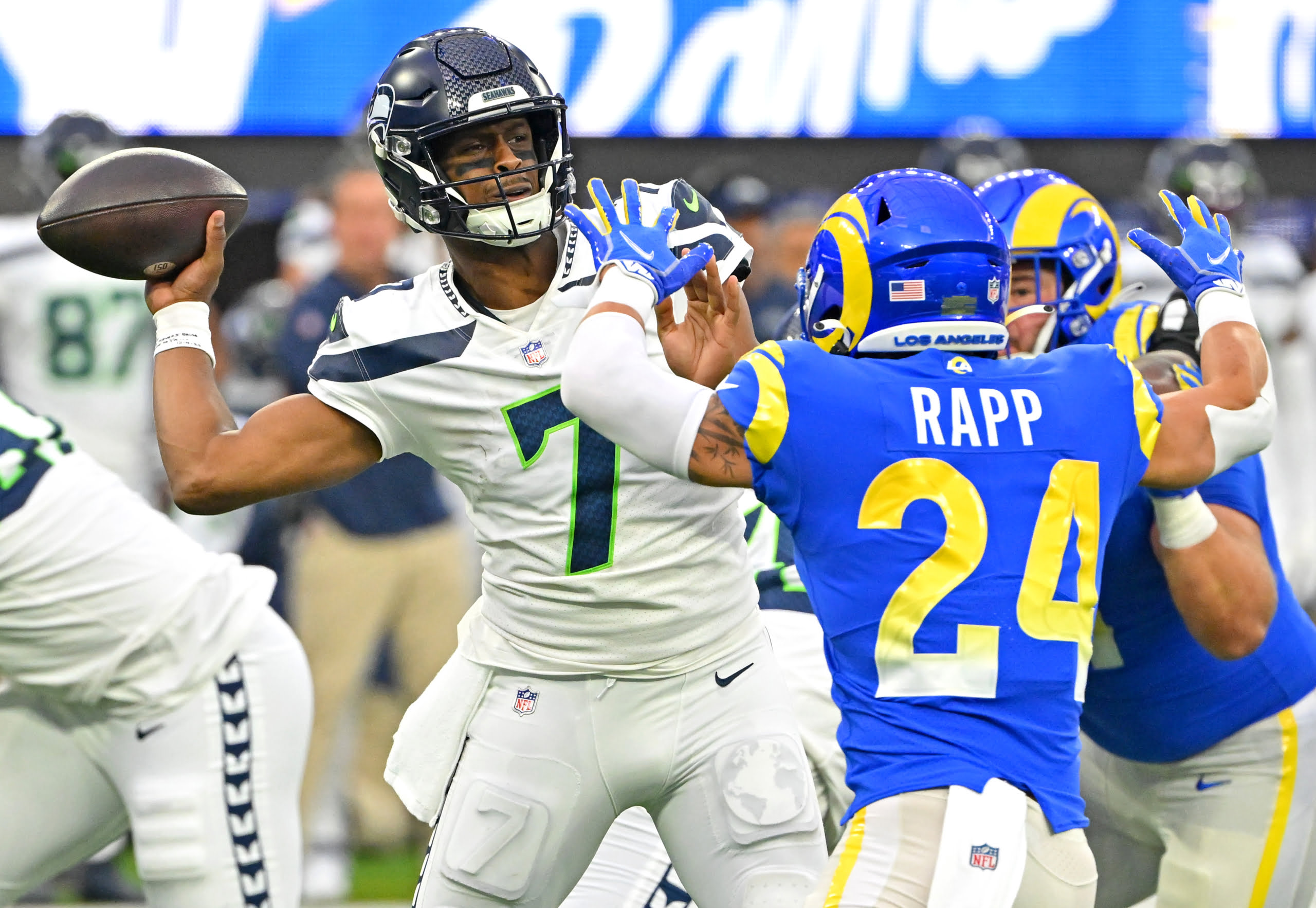 Seattle Seahawks want to resign Geno Smith; QB expected to land huge