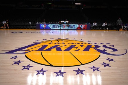 3 trades Los Angeles Lakers must make following Anthony Davis’ foot injury