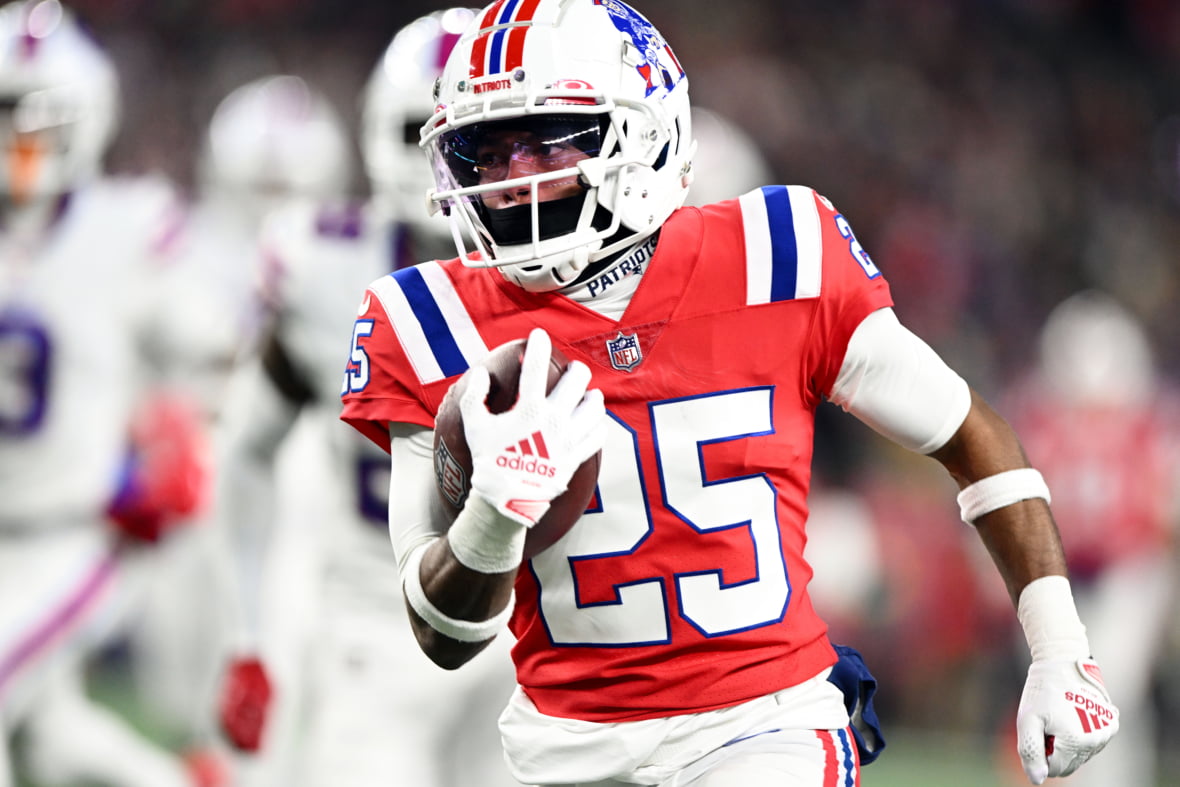 Watch New England Patriots Marcus Jones Catches First Career Td