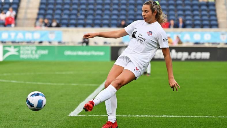 Jun 8, 2022; Bridgeview, Illinois, USA;  Washington Spirit defender Sam Stabb (3) controls the ball against the Chicago Red Stars at SeatGeek Stadium. Mandatory Credit: Jamie Sabau-USA TODAY Sports