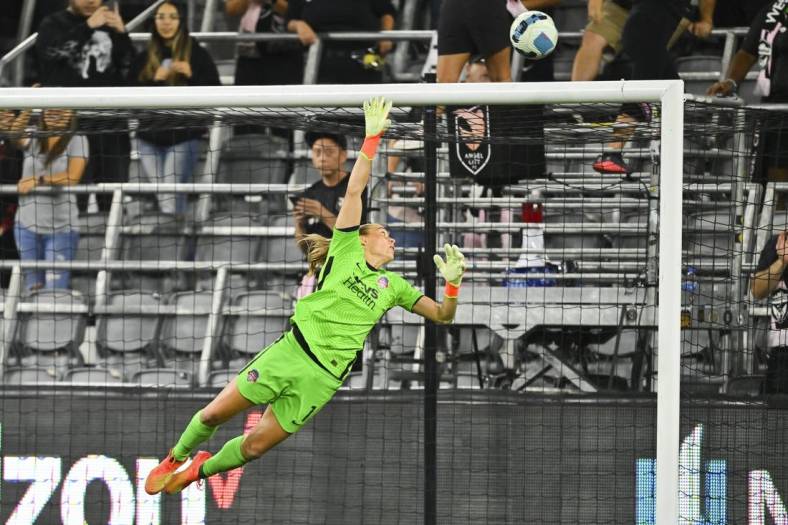 Sep 21, 2022; Los Angeles, California, USA;  Washington Spirit goalkeeper Aubrey Kingsbury (1) attempts a save as the ball flies over the goal during the first half of a NWSL match against Angel City FC at Banc of California Stadium. Mandatory Credit: Jayne Kamin-Oncea-USA TODAY Sports