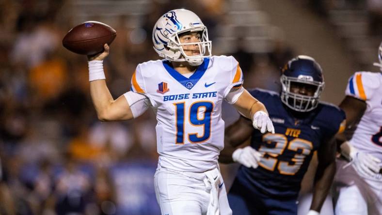 Sep 23, 2022; El Paso, Texas, USA; Boise State quarterback Hank Bachmeier (19) against the UTEP Miners defense in the first half at Sun Bowl. Mandatory Credit: Ivan Pierre Aguirre-USA TODAY Sports