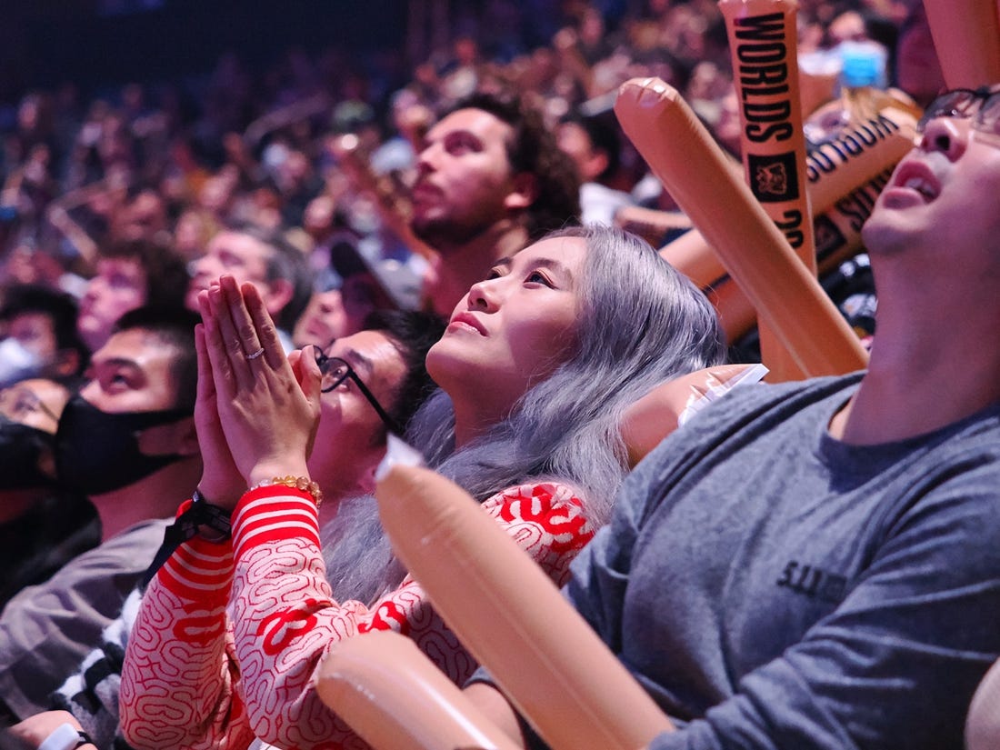 Nov 5, 2022; San Francisco, California, USA; Fans follow the game between T1 and DRX during the League of Legends World Championships at Chase Center. Mandatory Credit: Kelley L Cox-USA TODAY Sports