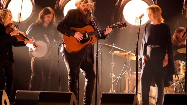 Nov 9, 2022; Nashville, Tennessee, USA; Chris Stapleton performs during the 56th CMA Awards at Bridgestone Arena. Mandatory Credit: George Walker IV/The Tennessean-USA TODAY NETWORK