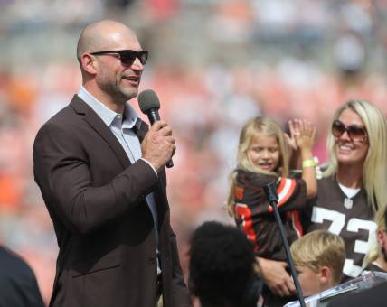 Former Browns offensive tackle Joe Thomas addresses the crowd after being inducted into the Browns Ring of Honor during halftime Sunday, Sept. 18, 2022 in Cleveland.

Syndication Akron Beacon Journal