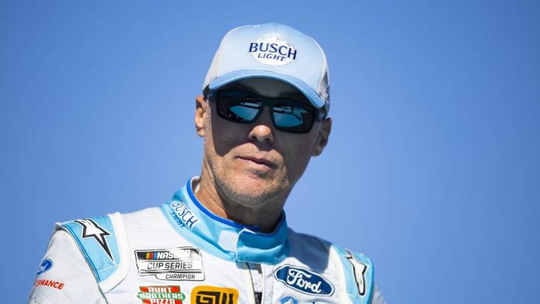 Nov 6, 2022; Avondale, Arizona, USA; NASCAR Cup Series driver Kevin Harvick during the Cup Championship race at Phoenix Raceway. Mandatory Credit: Mark J. Rebilas-USA TODAY Sports