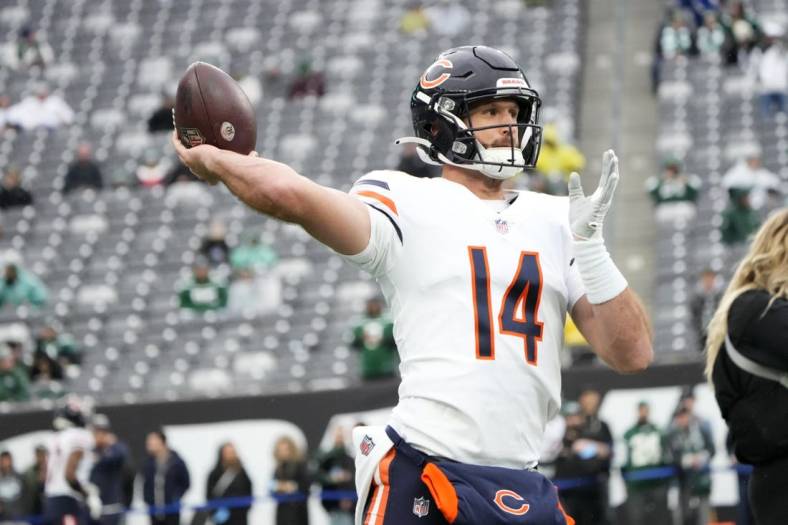 Nov 27, 2022; East Rutherford, New Jersey, USA; Chicago Bears quarterback Nathan Peterman (14) gets ready to start the game against the New York Jets at MetLife Stadium. Mandatory Credit: Kevin Wexler-USA TODAY Sports