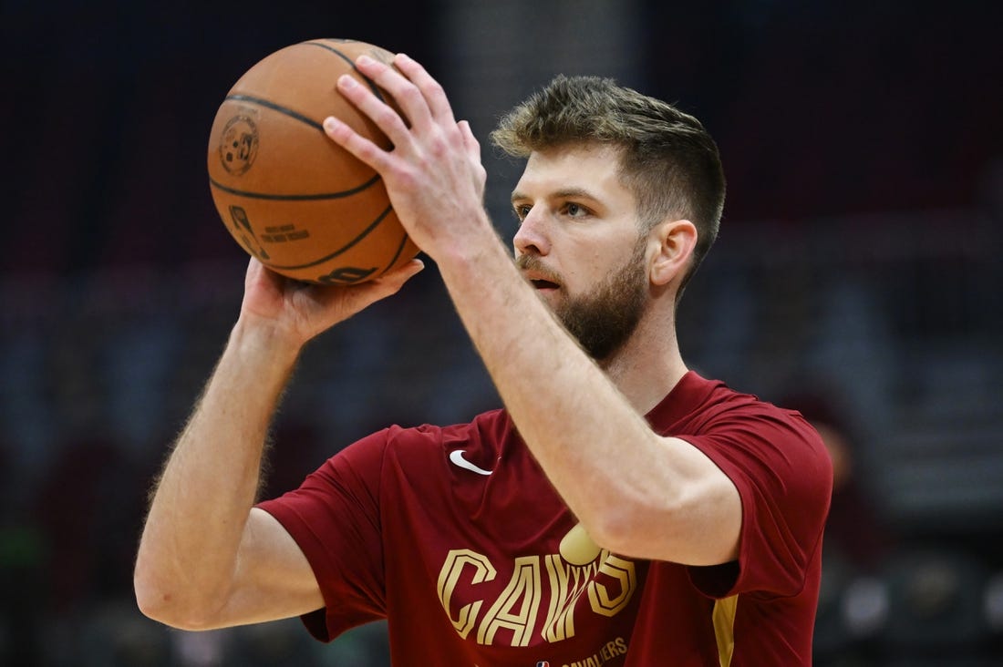 Dec 2, 2022; Cleveland, Ohio, USA; Cleveland Cavaliers forward Dean Wade (32) warms up before the game between the Cavaliers and the Orlando Magic at Rocket Mortgage FieldHouse. Mandatory Credit: Ken Blaze-USA TODAY Sports