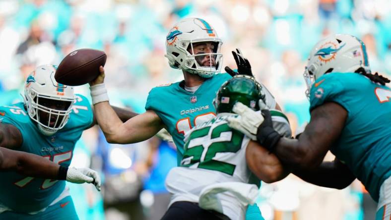 Jan 8, 2023; Miami Gardens, Florida, USA; Miami Dolphins quarterback Skylar Thompson (19) throws a pass against the New York Jets during the second quarter at Hard Rock Stadium. Mandatory Credit: Rich Storry-USA TODAY Sports