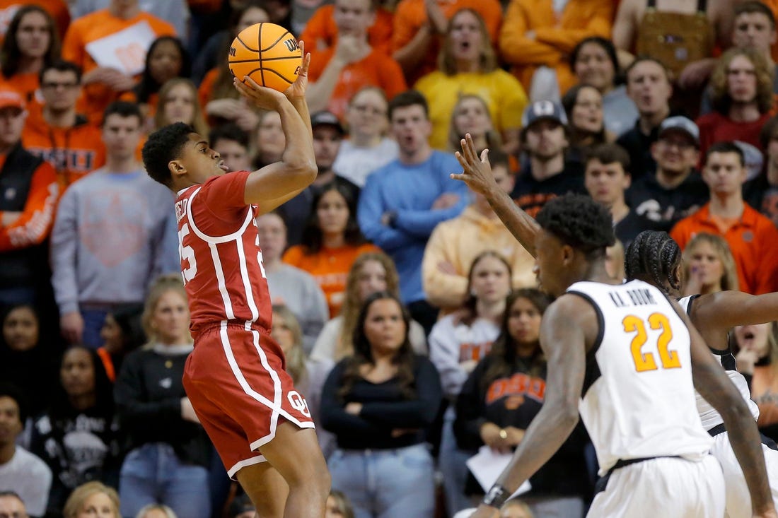 Oklahoma Sooners guard Grant Sherfield (25) attempts a shot during a men's Bedlam college basketball game between the Oklahoma State University Cowboys (OSU) and the University of Oklahoma Sooners (OU) at Gallagher-Iba Arena in Stillwater, Okla., Wednesday, Jan. 18, 2023.

Men S Bedlam Basketball