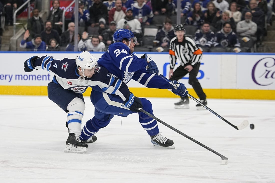 Winnipeg Jets lose to Toronto Maple Leafs 4-1