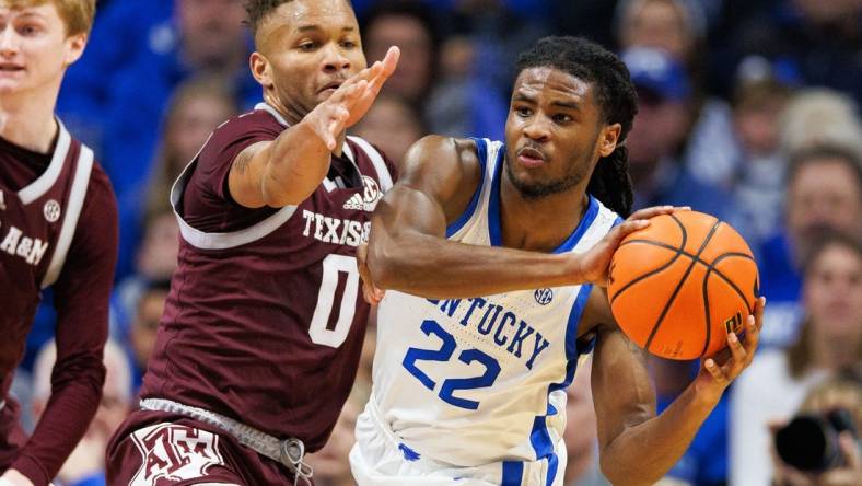 Jan 21, 2023; Lexington, Kentucky, USA; Kentucky Wildcats guard Cason Wallace (22) passes the ball during the first half against the Texas A&M Aggies at Rupp Arena at Central Bank Center. Mandatory Credit: Jordan Prather-USA TODAY Sports