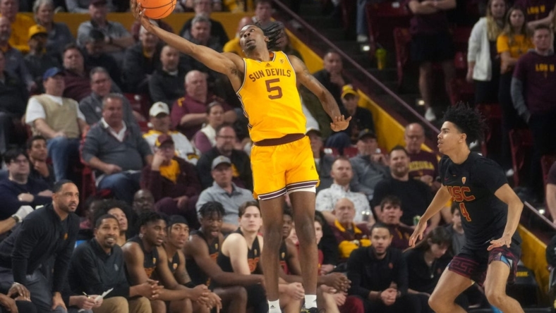 ASU Sun Devil guard Jamiya Neal (5) reaches out to save a ball from out of bounds against the USC Trojans at Desert Financial Arena in Tempe on Jan. 21, 2023.

Basketball Usc Asu Usc At Arizona State