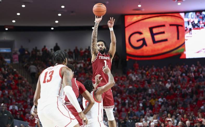 Jan 22, 2023; Houston, Texas, USA; Temple Owls guard Damian Dunn (1) shoots the ball during the first half against the Houston Cougars at Fertitta Center. Mandatory Credit: Troy Taormina-USA TODAY Sports