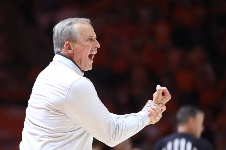 Jan 28, 2023; Knoxville, Tennessee, USA; Tennessee Volunteers head coach Rick Barnes during the second half against the Texas Longhorns at Thompson-Boling Arena. Mandatory Credit: Randy Sartin-USA TODAY Sports