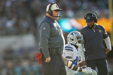 Dallas Cowboys moving forward without six assistant coaches