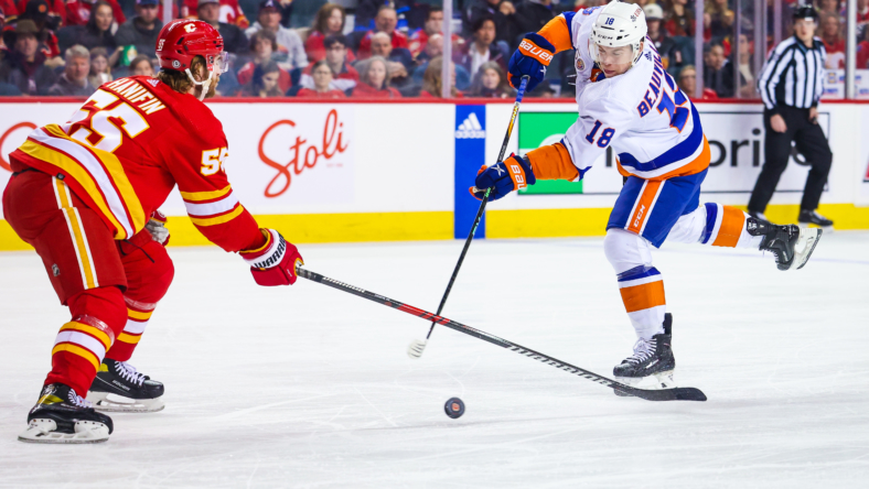 NHL: New York Islanders at Calgary Flames