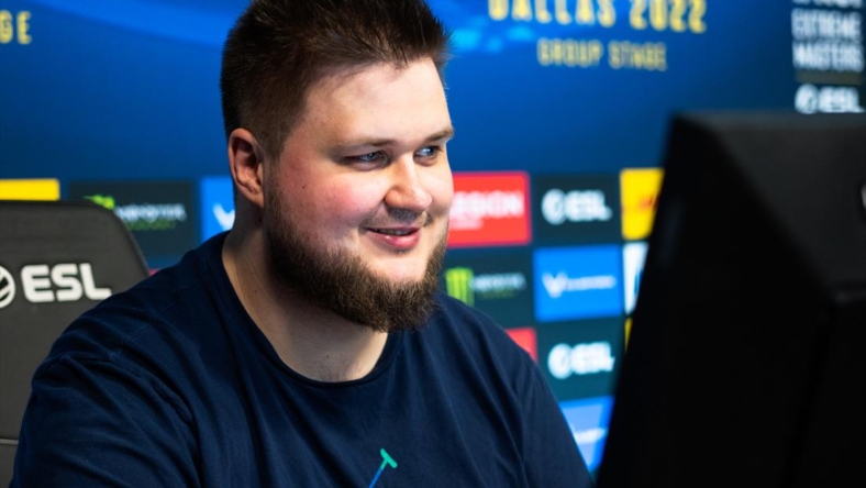 Janusz "Snax" Pogorzelski has started a new team with four young CS:GO players.