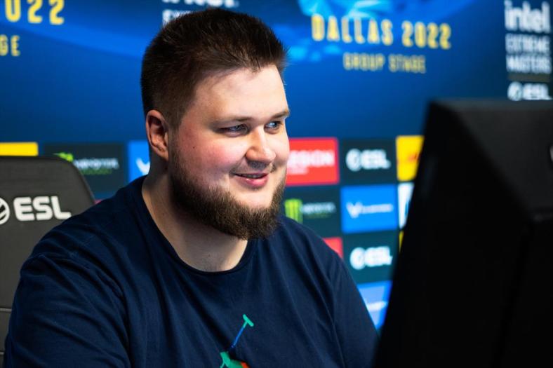 Janusz "Snax" Pogorzelski has started a new team with four young CS:GO players.