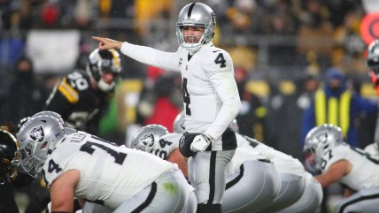 NFL insider criticizes Derek Carr for his response to benching