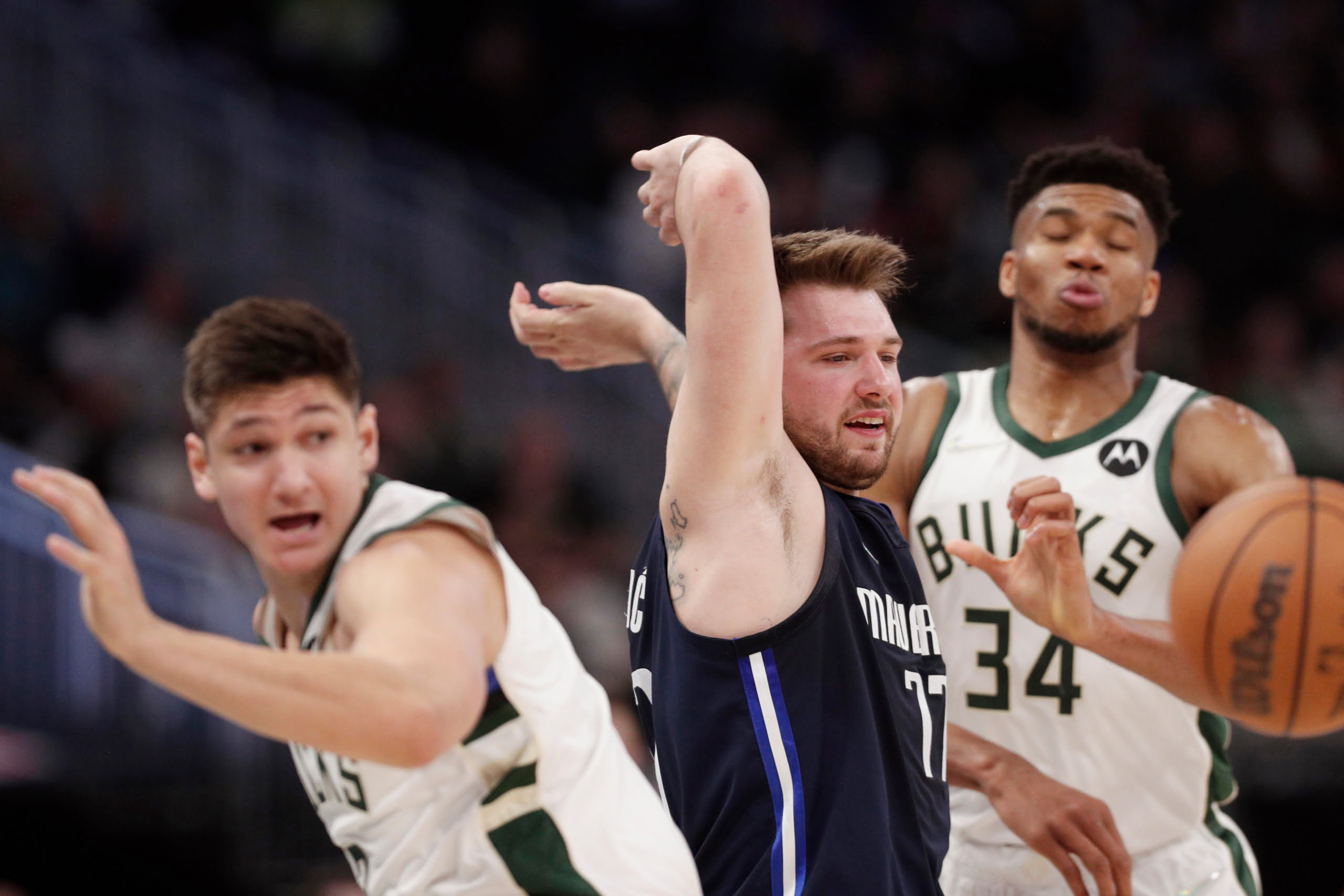 NBA: Dallas Mavericks at Milwaukee Bucks