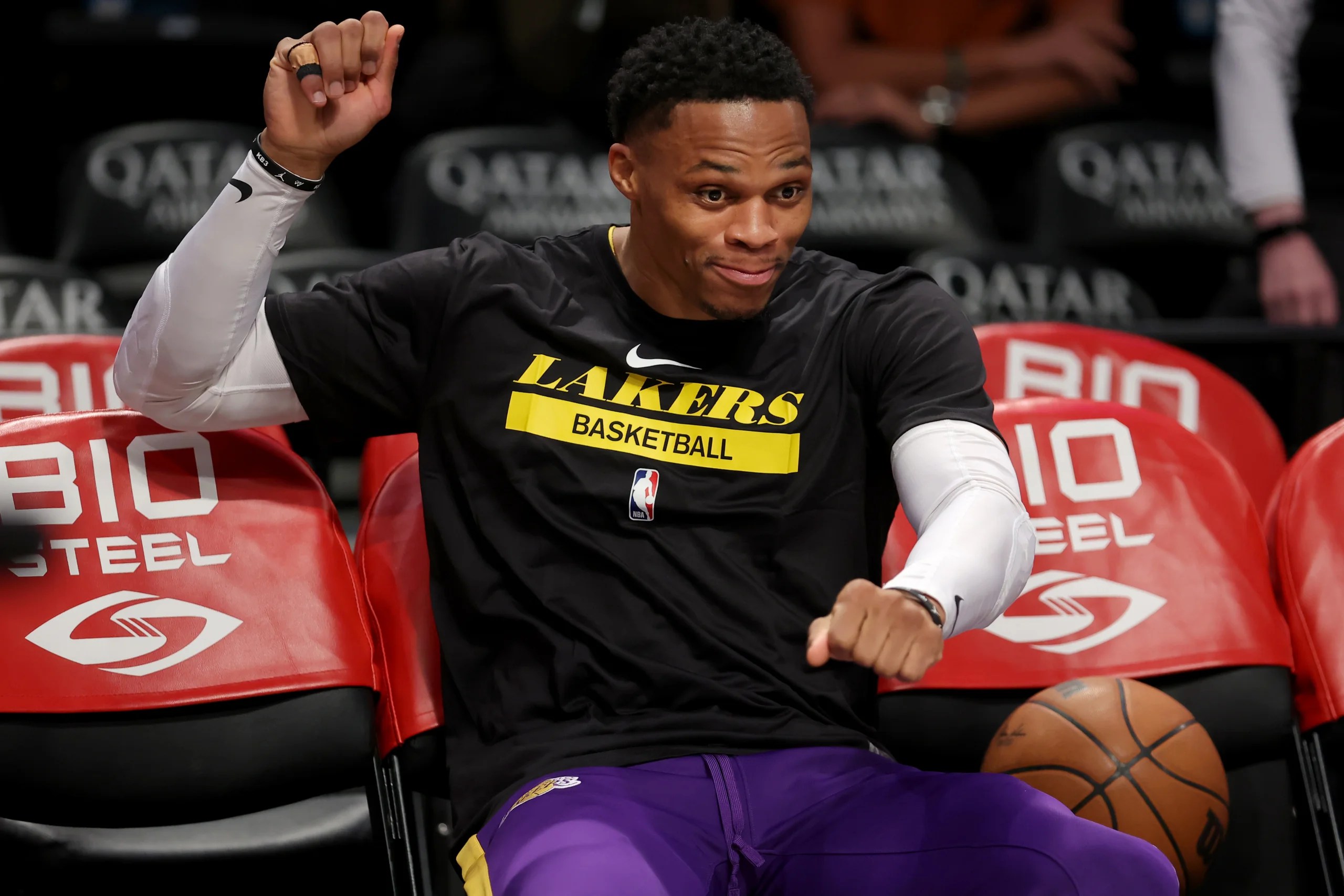 Russell Westbrook Exchanges Words With New York Knicks Fan