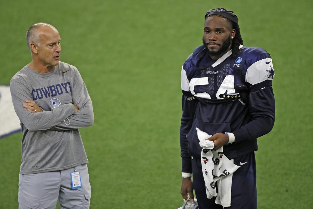 Aug 24, 2020; Frisco, TX, USA;  Dallas Cowboys player Jaylon Smith (right) talks with Mike Nolan during training camp at Ford Center at The Star in Frisco, Texas.   Mandatory Credit: James D. Smith via USA TODAY Sports
