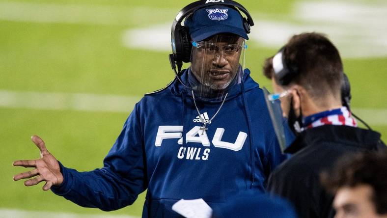 Florida Atlantic coach Willie Taggart coaches against Memphis in the Montgomery Bowl held at Cramton Bowl in Montgomery, Ala., on Wednesday December 23, 2020.

Mgm44