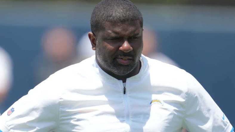 Jun 1, 2021; Costa Mesa, CA, USA; Los Angeles Chargers secondary coach Derrick Ansley during organized team activities  at Hoag Performance Center. Mandatory Credit: Kirby Lee-USA TODAY Sports