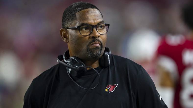 Dec 13, 2021; Glendale, Arizona, USA; Arizona Cardinals wide receivers coach Shawn Jefferson against the Los Angeles Rams at State Farm Stadium. Mandatory Credit: Mark J. Rebilas-USA TODAY Sports