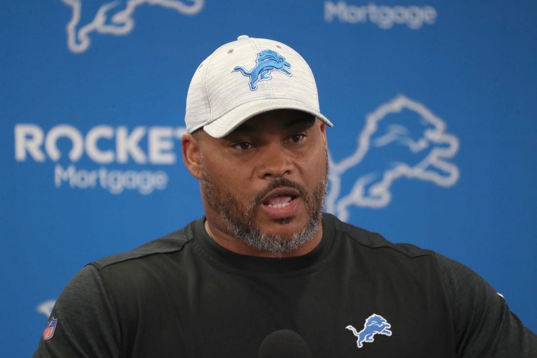 Duce Staley explains why he left Lions for Panthers