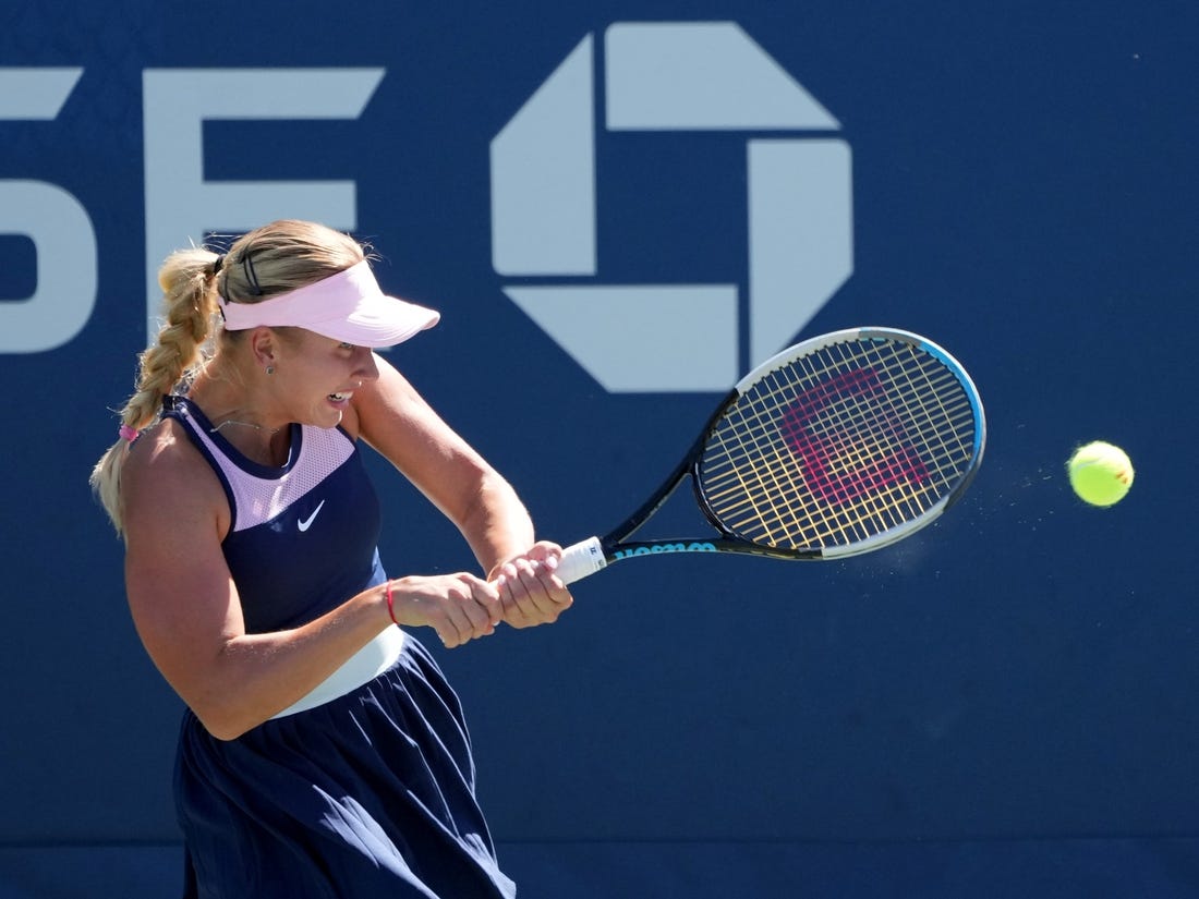 Sep 1, 2022; Flushing, NY, USA;  Anastasia Potapova hits the ball against Qinwen Zheng of China on day four of the 2022 U.S. Open tennis tournament at USTA Billie Jean King Tennis Center. Mandatory Credit: Jerry Lai-USA TODAY Sports