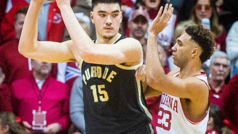 Purdue's Zach Edey (15) works against Indiana's Trayce Jackson-Davis (23) during the first half of the Indiana versus Purdue men's basketball game at Simon Skjodt Assembly Hall on Saturday, Feb. 4, 2023.

Iu Pu Mbb 1h Edey 4