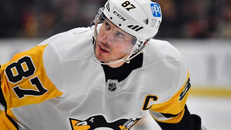 Feb 10, 2023; Anaheim, California, USA; Pittsburgh Penguins center Sidney Crosby (87) before the face off against the Anaheim Ducks during the first period at Honda Center. Mandatory Credit: Gary A. Vasquez-USA TODAY Sports