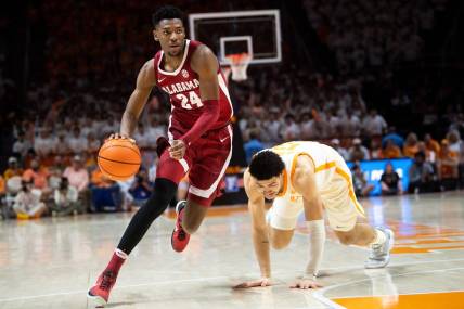Alabama forward Brandon Miller (24) drives to the basket during a basketball game between the Tennessee Volunteers and the Alabama Crimson Tide held at Thompson-Boling Arena in Knoxville, Tenn., on Wednesday, Feb. 15, 2023.

Kns Vols Ut Martin Bp