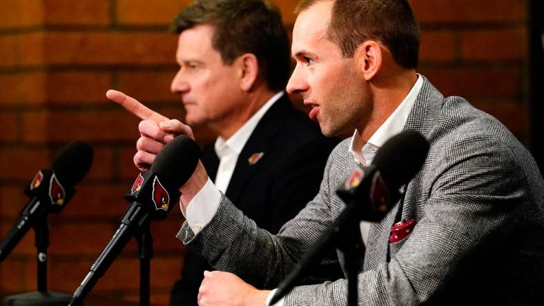 Jonathan Gannon is introduced as the new head coach of the Arizona Cardinals during a news conference at the Cardinals training facility in Tempe on Feb. 16, 2023.

Nfl New Arizona Cardinals Head Coach Jonathan Gannon