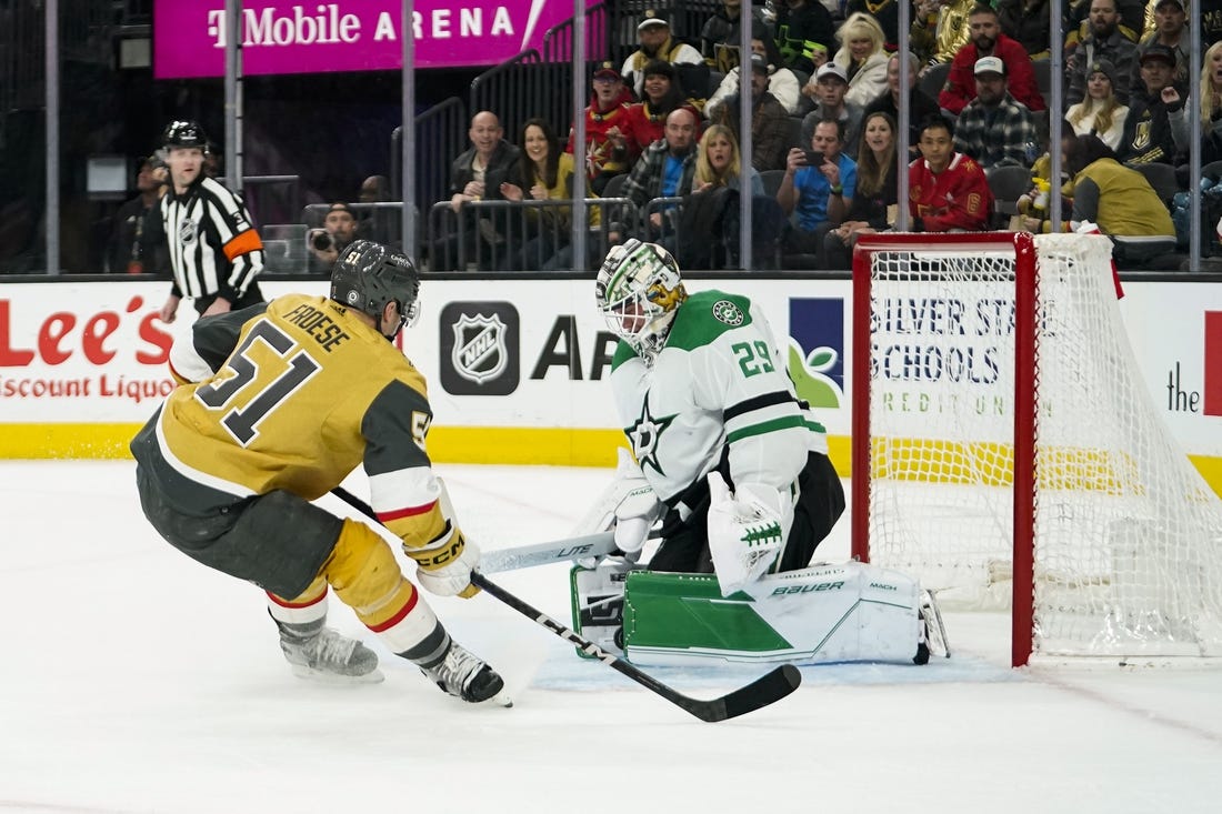 Roope Hintz ties it, wins it for the Stars over Vegas